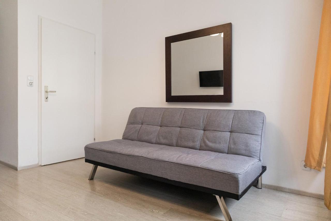 Pleasant 2Br - Perfect For Long Stays Vienna Exterior photo